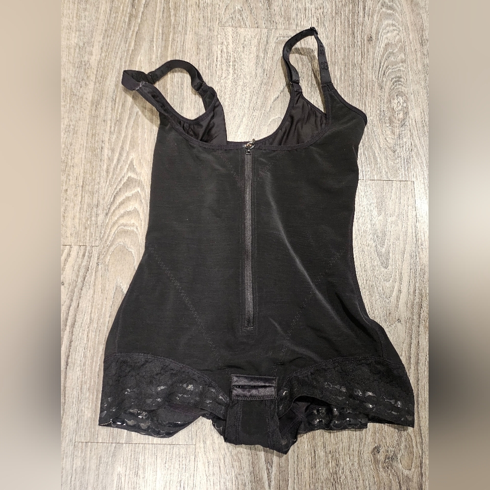 Sleek Black Shapewear Bodysuit